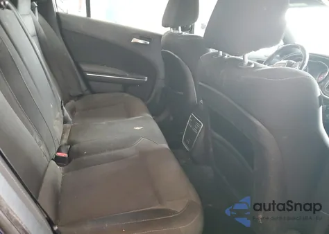 2015 Dodge Charger Sxt from USA, damaged, VIN 2C3CDXHG7FH824209